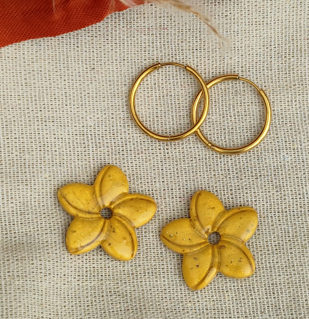 Pampilles "fleur" avec créoles simples
