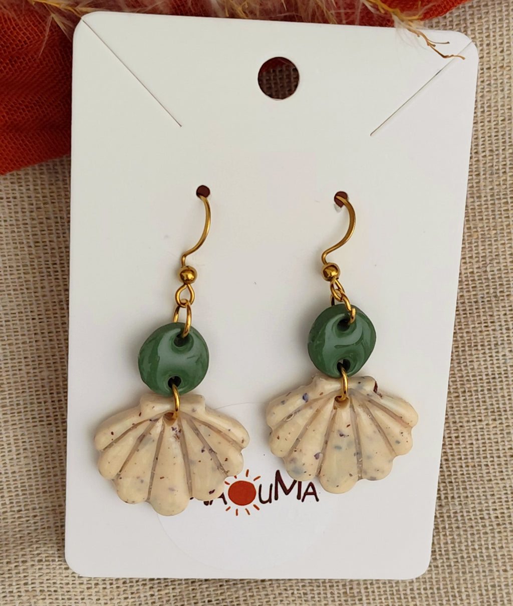 Boucles d'oreilles pendantes "Coquille"
