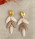 Boucles d'oreilles pendantes "Pétales"