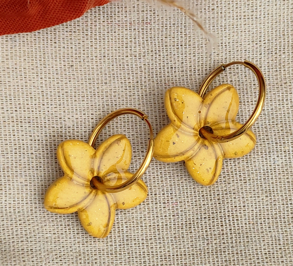 Pampilles "fleur" avec créoles simples